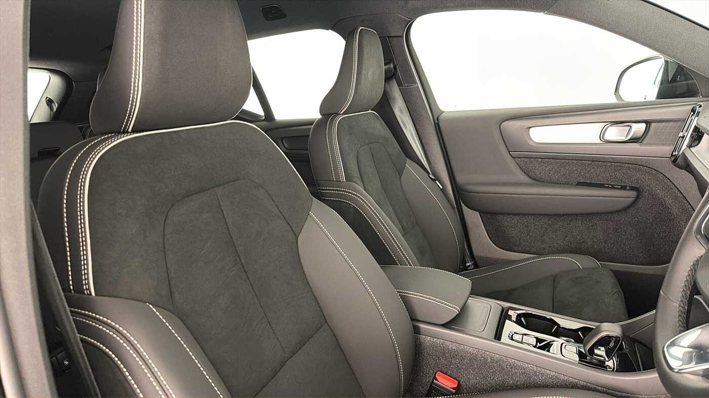 Used Volvo XC40 2025 for sale - 77532080: Photo 34