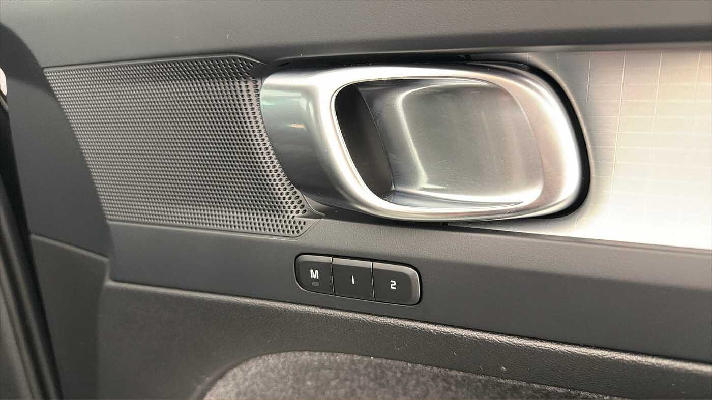 Used Volvo XC40 2025 for sale - 77532080: Photo 35