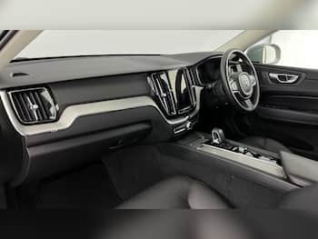 Used Volvo XC60 2023 for sale - 79582511: Photo