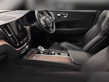 Used Volvo XC60 2023 for sale - 79392626: Photo