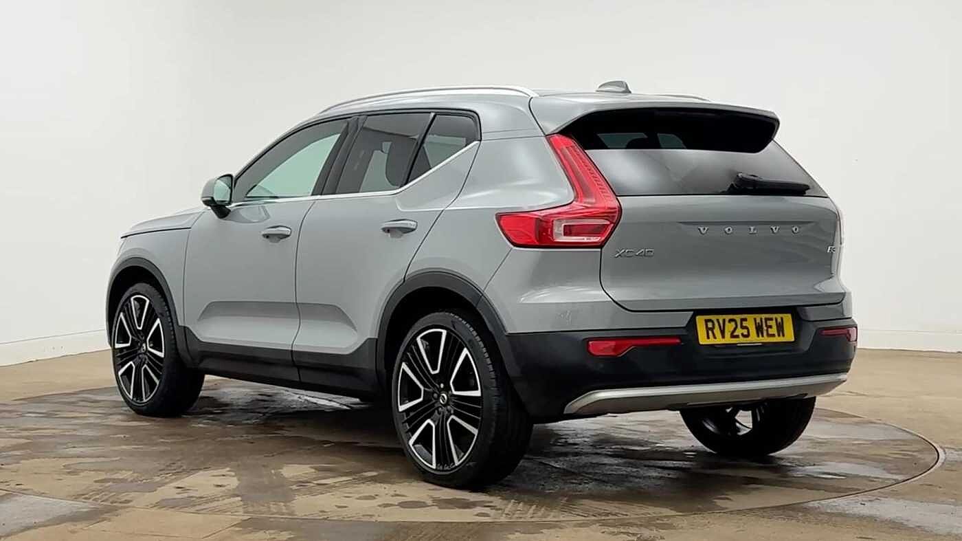 Used Volvo XC40 2025 for sale - 77702742: Photo 2