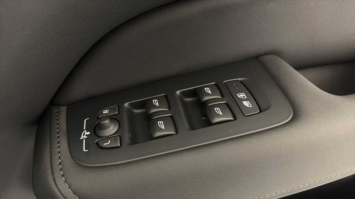 Used Volvo XC60 2026 for sale - 77434904: Photo 34