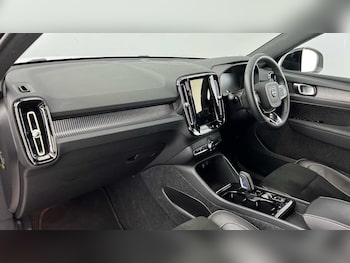 Used Volvo XC40 2022 for sale - 78656592: Photo