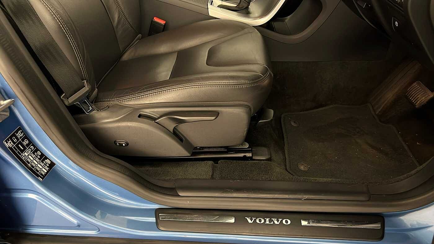 Used Volvo XC60 2016 for sale - 76568050: Photo 32