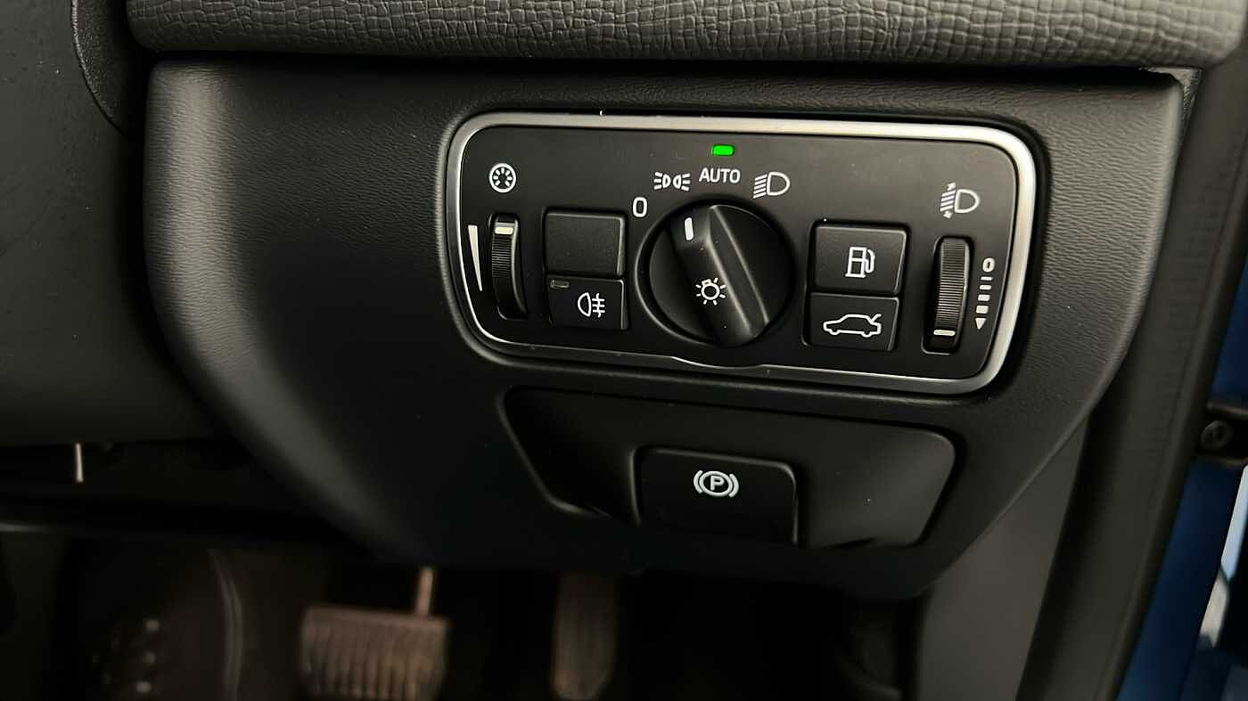 Used Volvo XC60 2016 for sale - 76568050: Photo 41