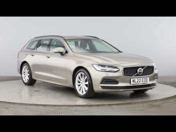2022 - Momentum, B4 mild hybrid Auto 5-Door
