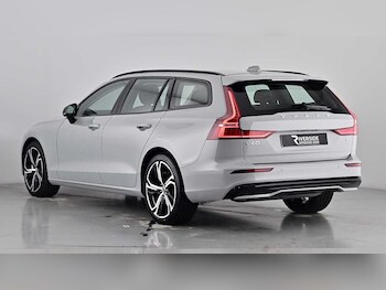 Used Volvo V60 2025 for sale - 76519393: Photo