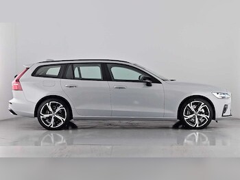 Used Volvo V60 2025 for sale - 76519393: Photo