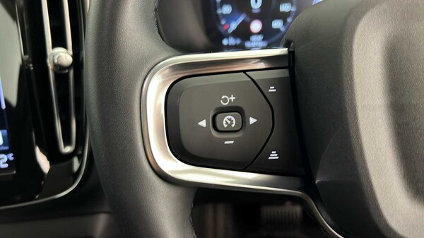 Used Volvo XC40 2022 for sale - 76344167: Photo 18