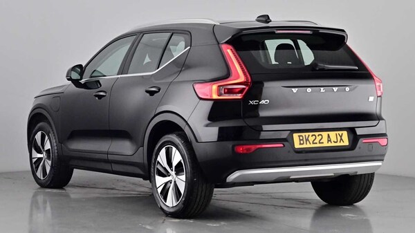 Used Volvo XC40 2022 for sale - 76344167: Photo 2