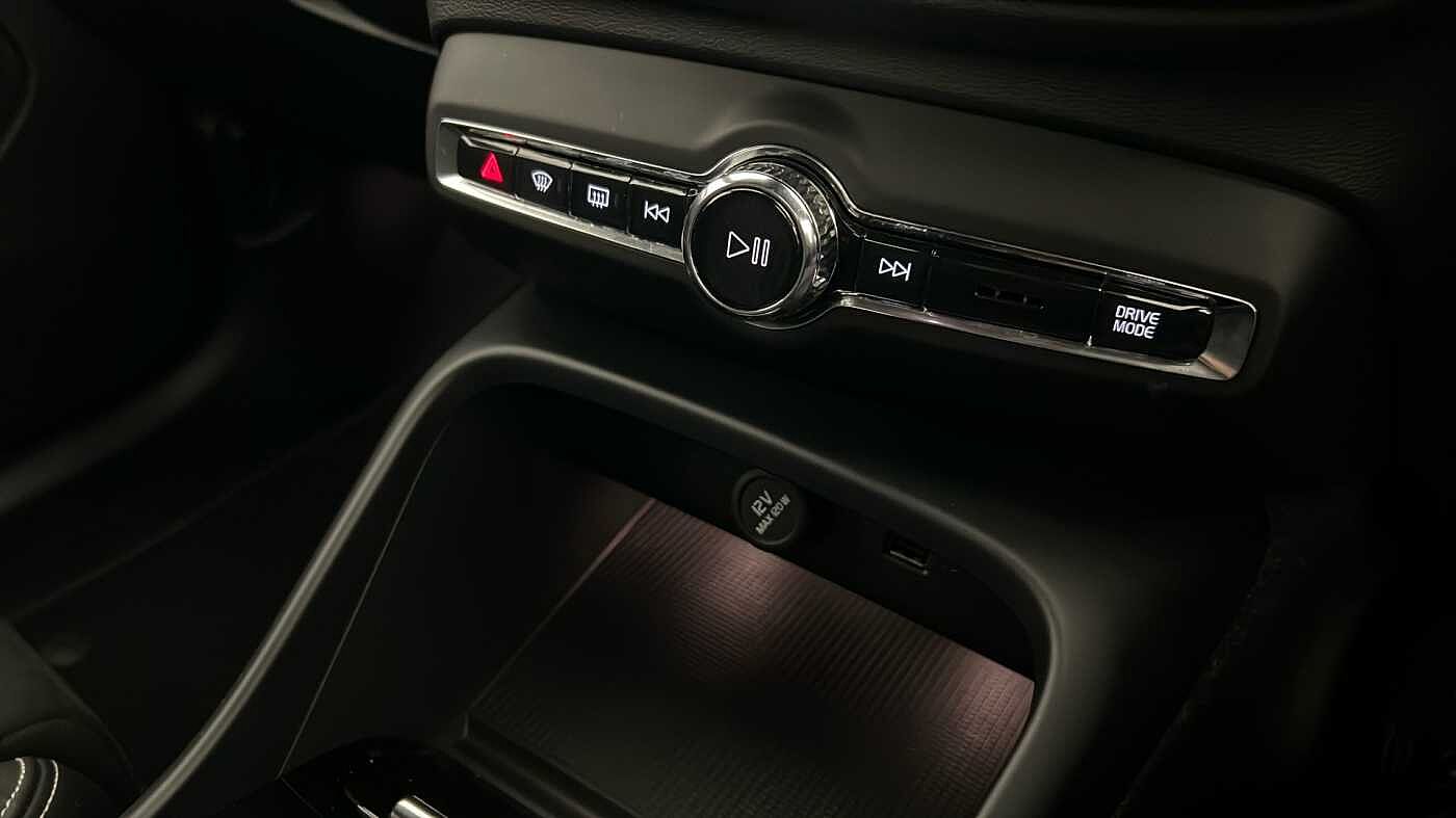 Used Volvo XC40 2021 for sale - 76507555: Photo 44