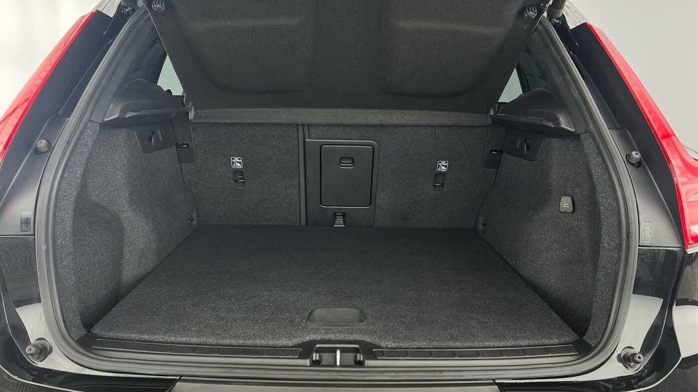 Used Volvo XC40 2021 for sale - 76344148: Photo 6