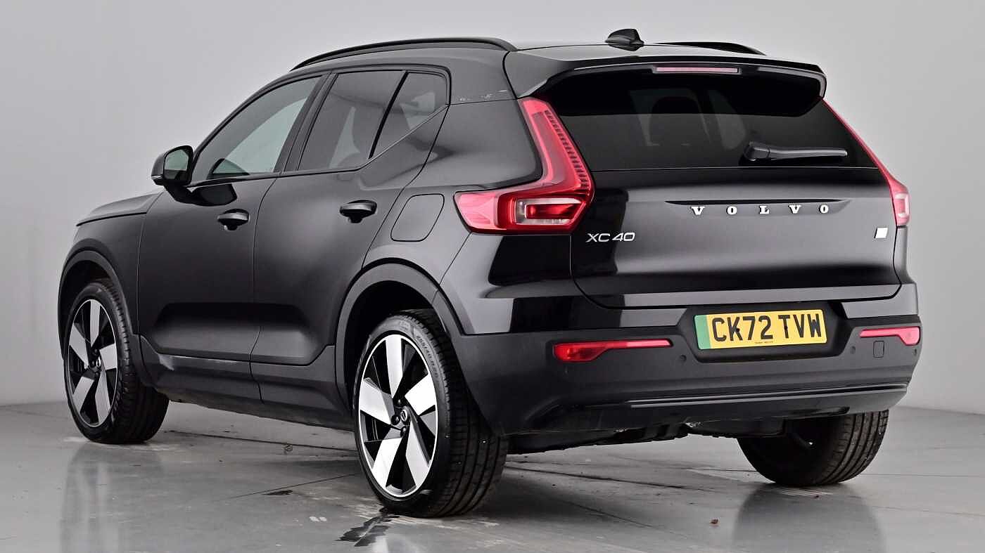 Used Volvo XC40 2022 for sale - 76664383: Photo 2