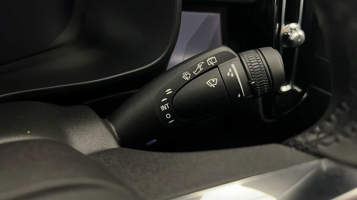 Used Volvo XC40 2022 for sale - 76664383: Photo 38