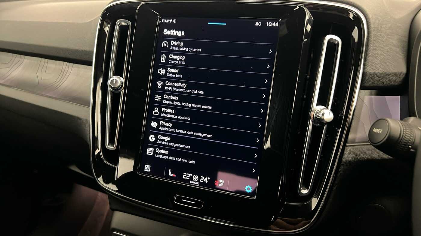 Used Volvo XC40 2022 for sale - 76664383: Photo 42