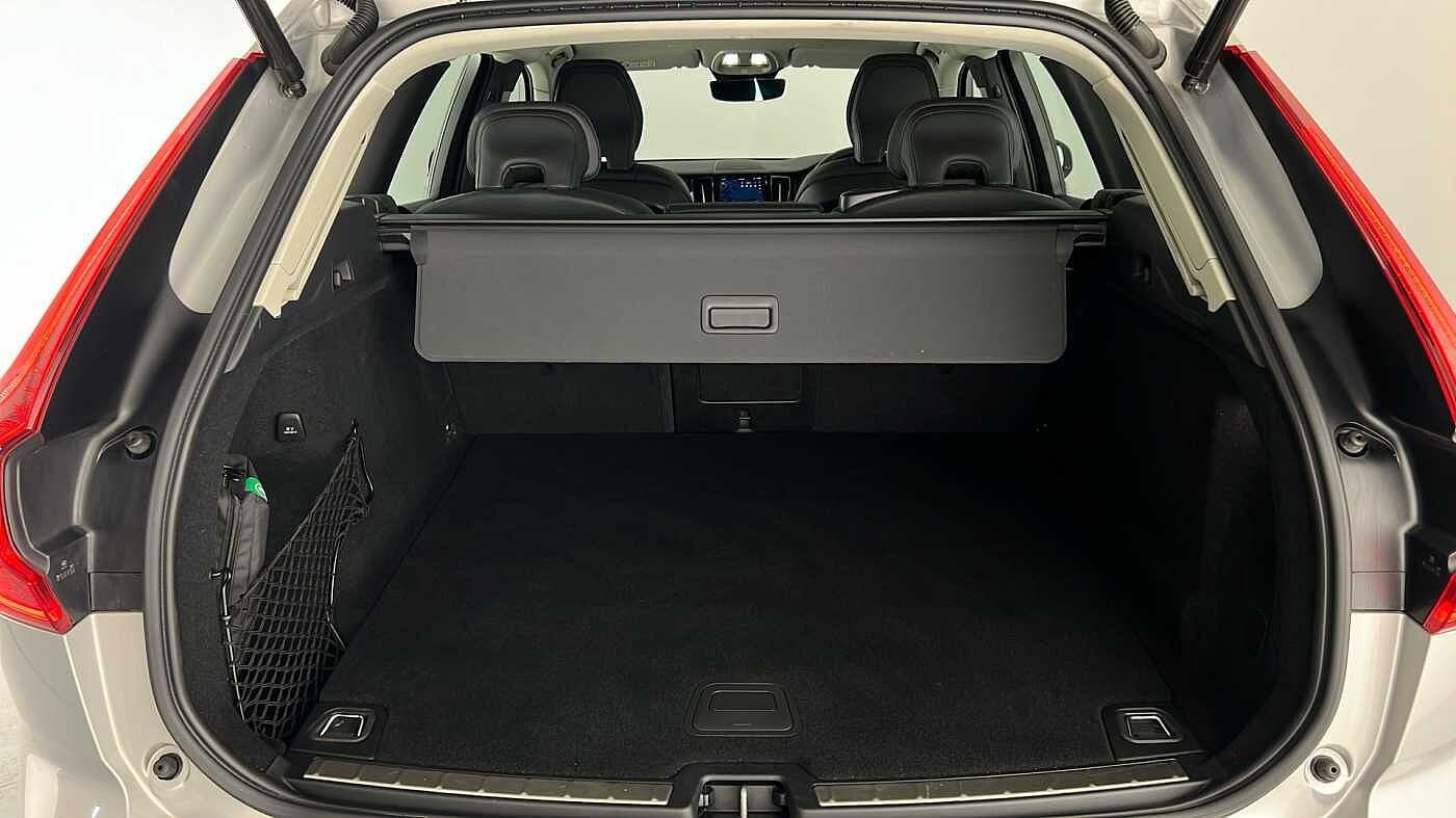 Used Volvo XC60 2023 for sale - 77745714: Photo 19