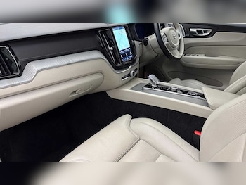 Used Volvo XC60 2025 for sale - 79468799: Photo