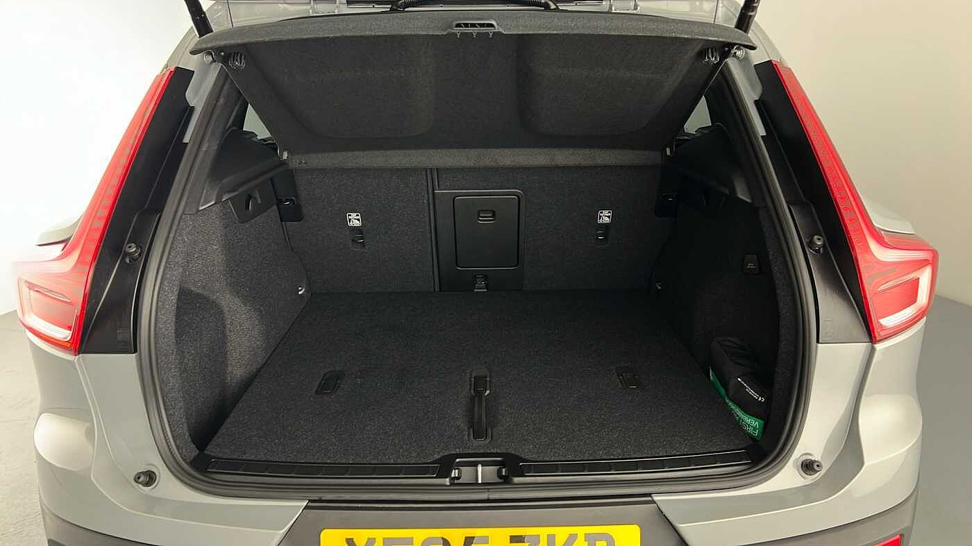 Used Volvo XC40 2025 for sale - 76780312: Photo 14