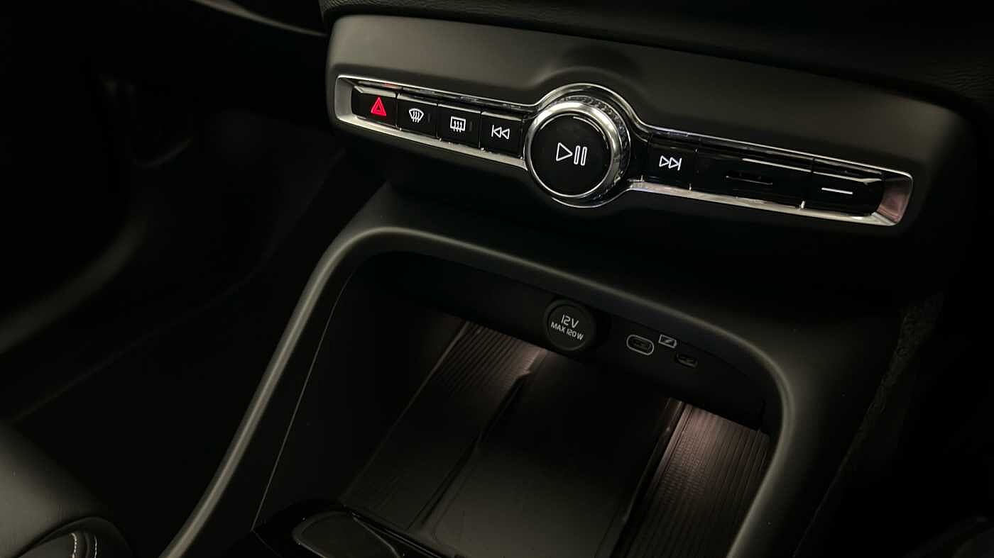 Used Volvo XC40 2025 for sale - 76780312: Photo 49