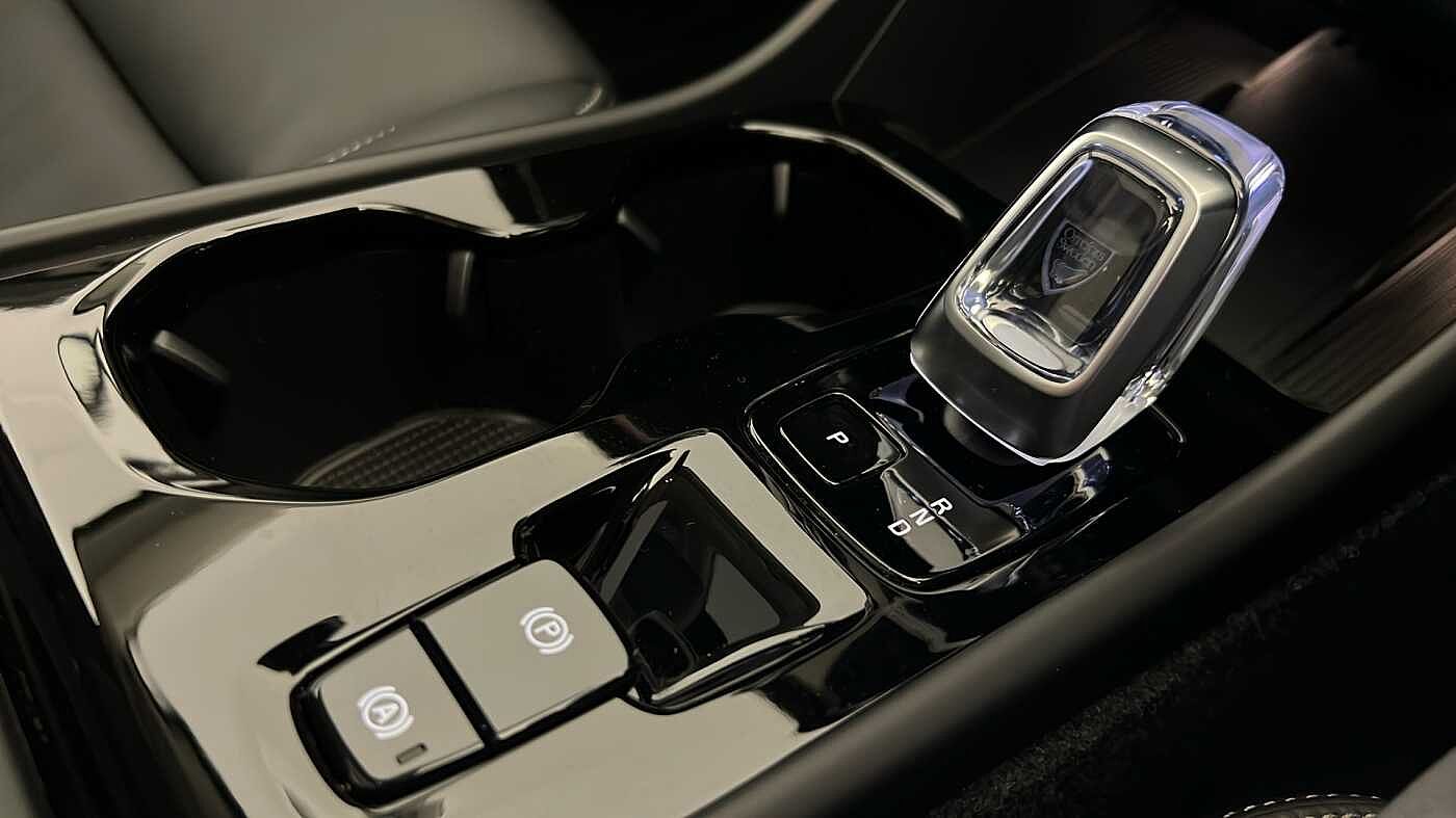 Used Volvo XC40 2025 for sale - 76780312: Photo 50