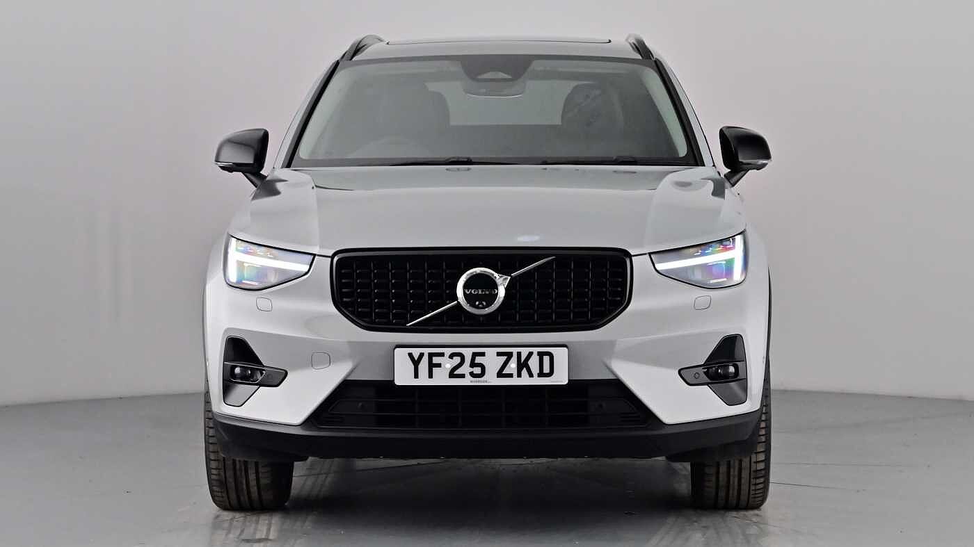 Used Volvo XC40 2025 for sale - 76780312: Photo 9