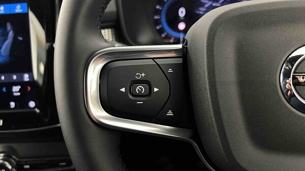 Used Volvo XC40 2024 for sale - 75481156: Photo 18