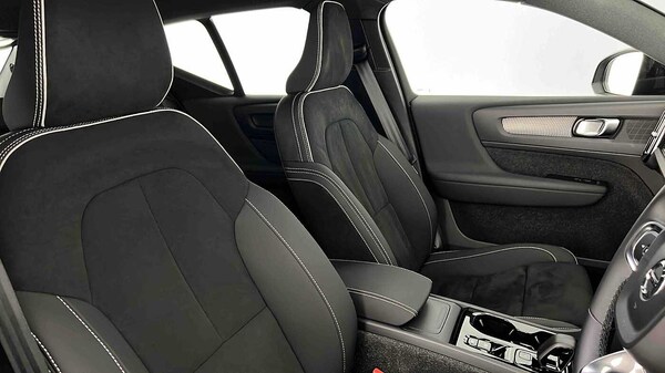 Used Volvo XC40 2024 for sale - 75481156: Photo 33