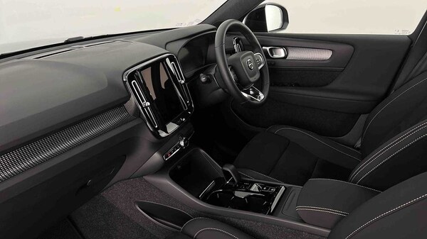 Used Volvo XC40 2024 for sale - 75481156: Photo 9
