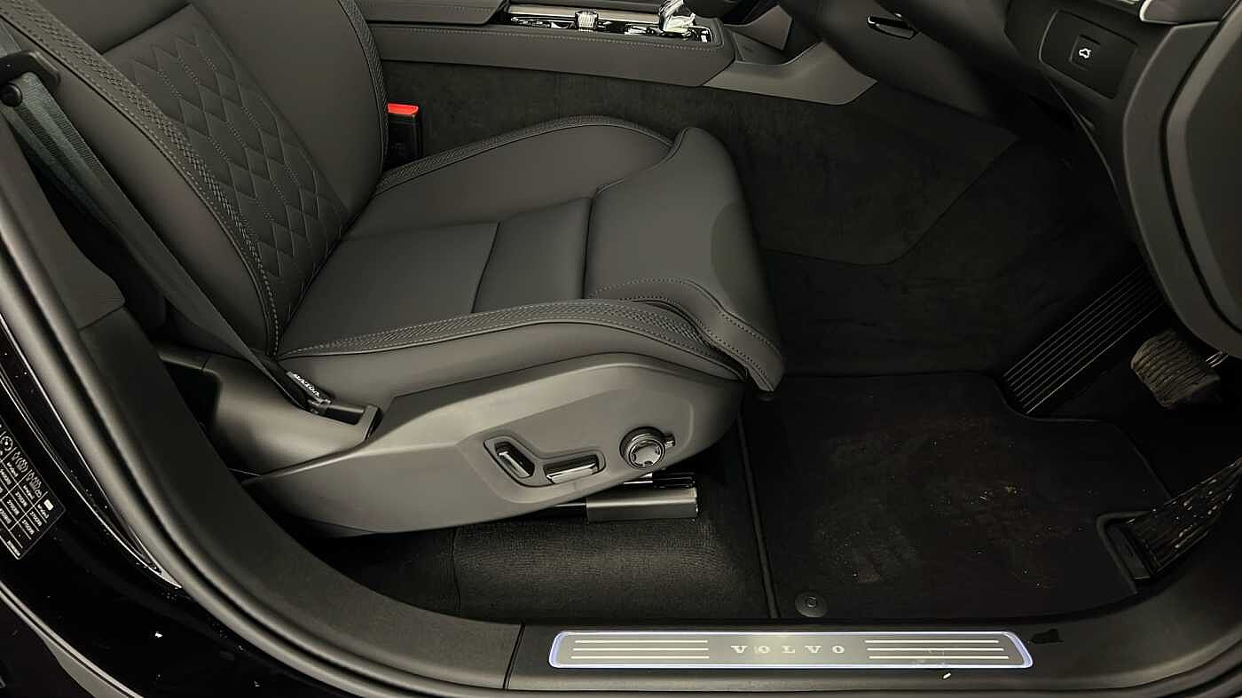 Used Volvo XC90 2025 for sale - 76738115: Photo 34