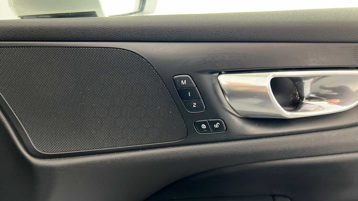 Used Volvo V60 2019 for sale - 77127472: Photo 29