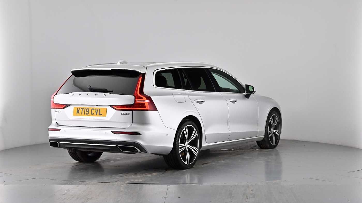 Used Volvo V60 2019 for sale - 77127472: Photo 7