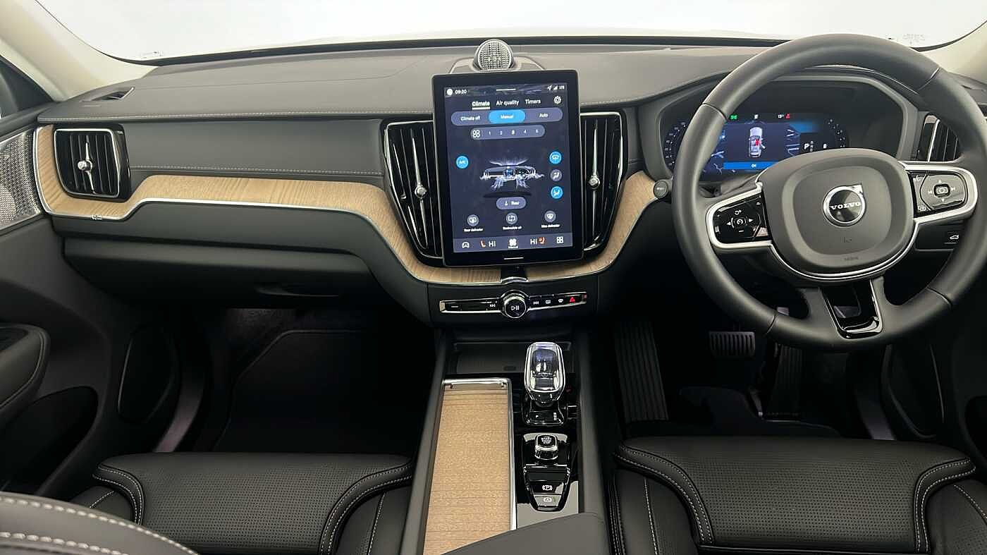 Used Volvo XC60 2025 for sale - 76221870: Photo 11