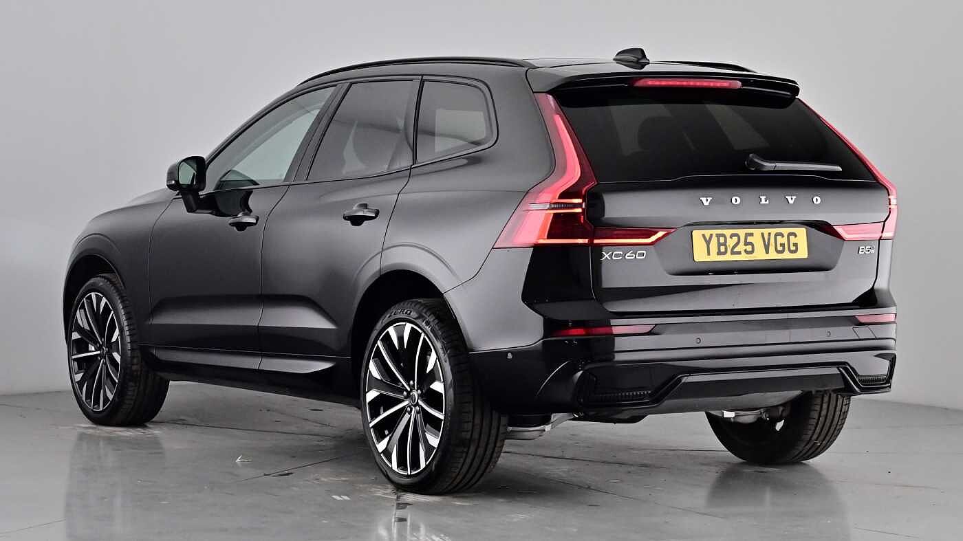Used Volvo XC60 2025 for sale - 76221870: Photo 2