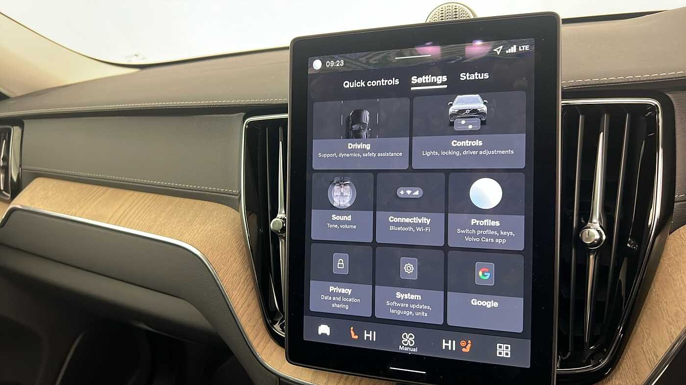 Used Volvo XC60 2025 for sale - 76221870: Photo 28