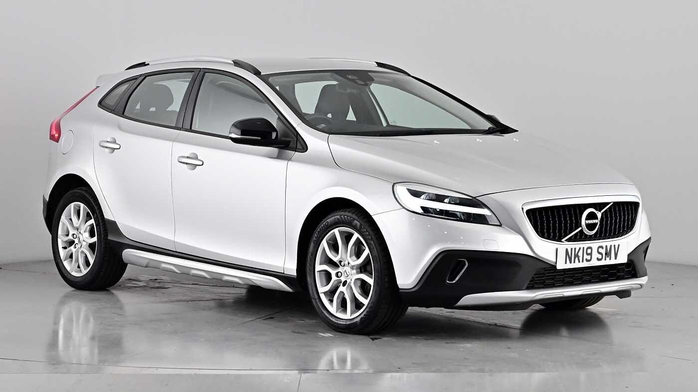 Used Volvo V40 2019 for sale - 76172297: Photo 1