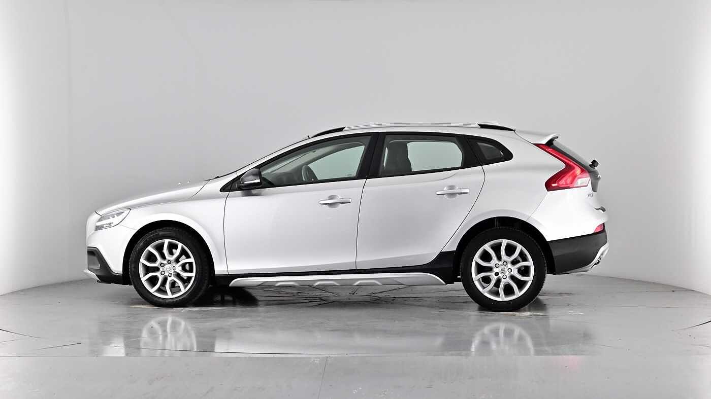 Used Volvo V40 2019 for sale - 76172297: Photo 24