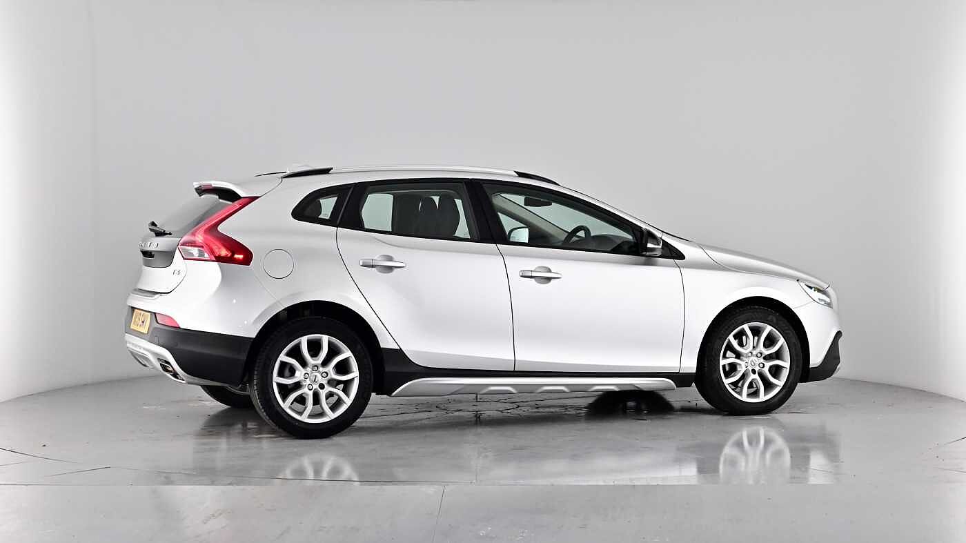 Used Volvo V40 2019 for sale - 76172297: Photo 39