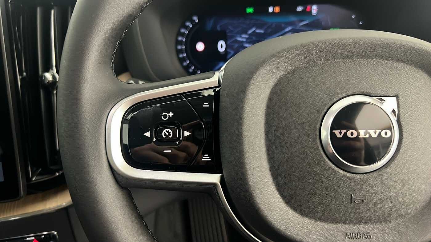 Used Volvo XC60 2026 for sale - 77312384: Photo 15