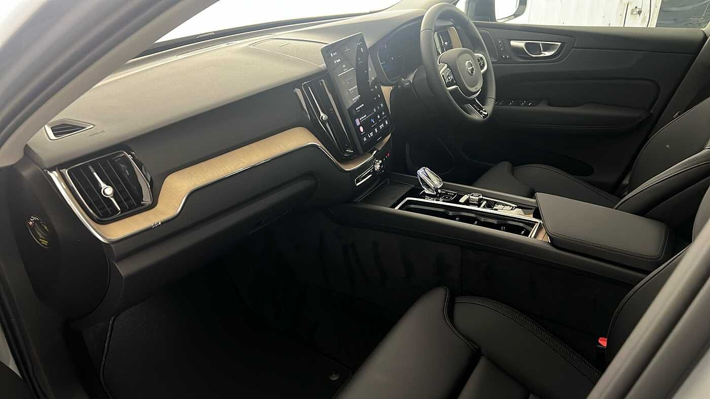 Used Volvo XC60 2026 for sale - 77312384: Photo 3