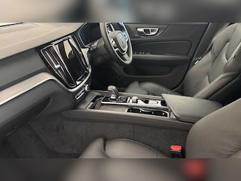 Used Volvo V60 2025 for sale - 78778915: Photo