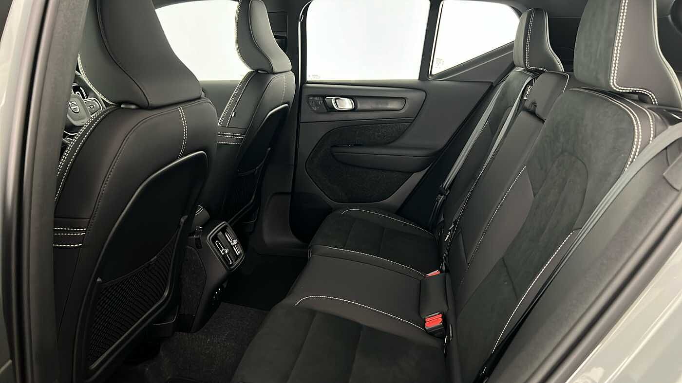 Used Volvo XC40 2025 for sale - 77151424: Photo 12