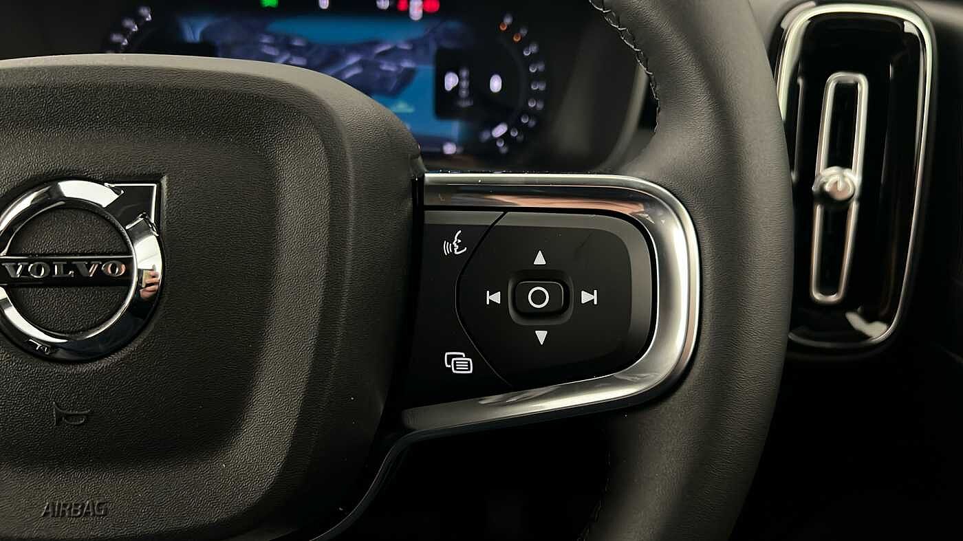 Used Volvo XC40 2025 for sale - 77151424: Photo 17