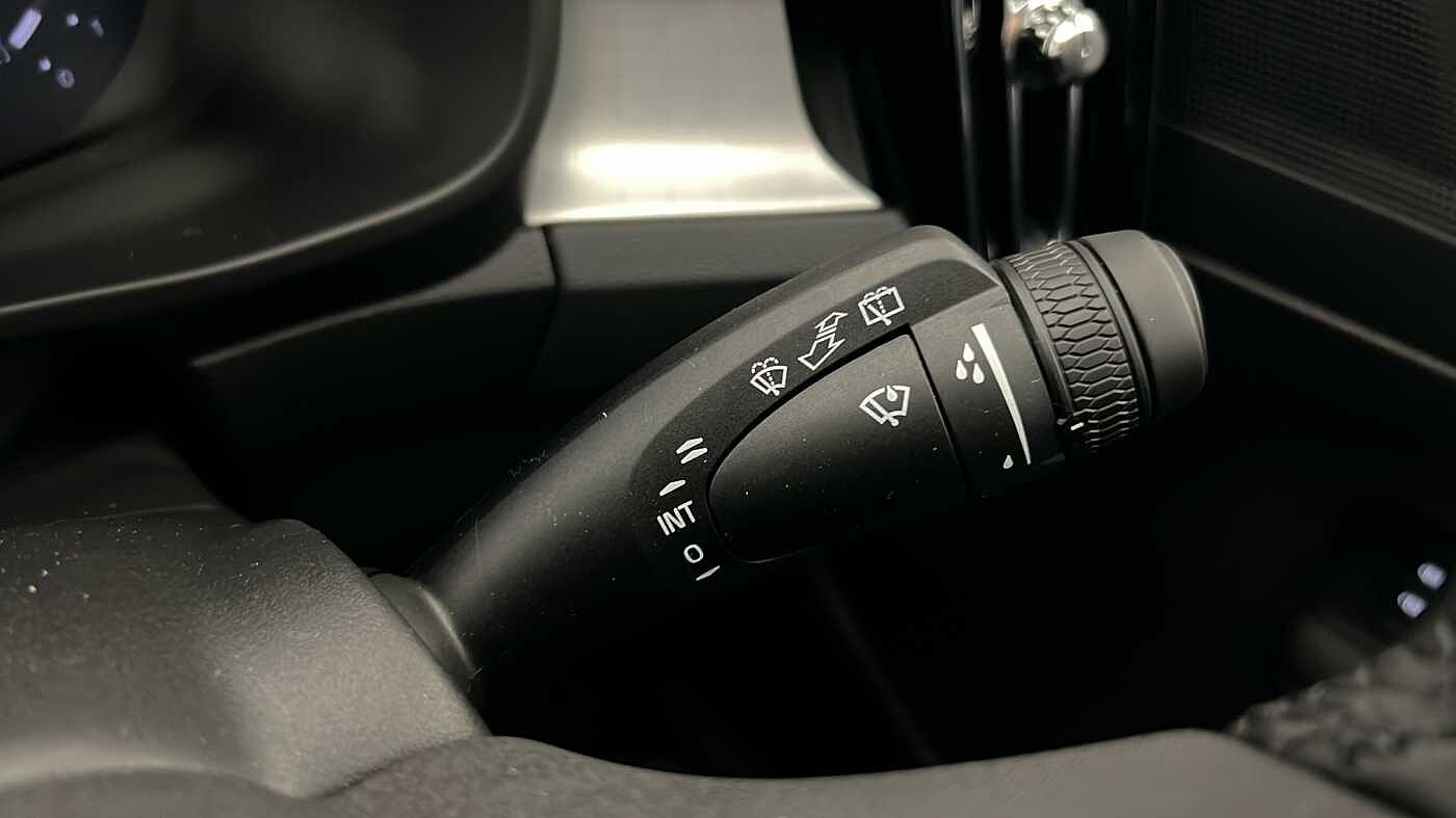 Used Volvo XC40 2025 for sale - 77151424: Photo 37