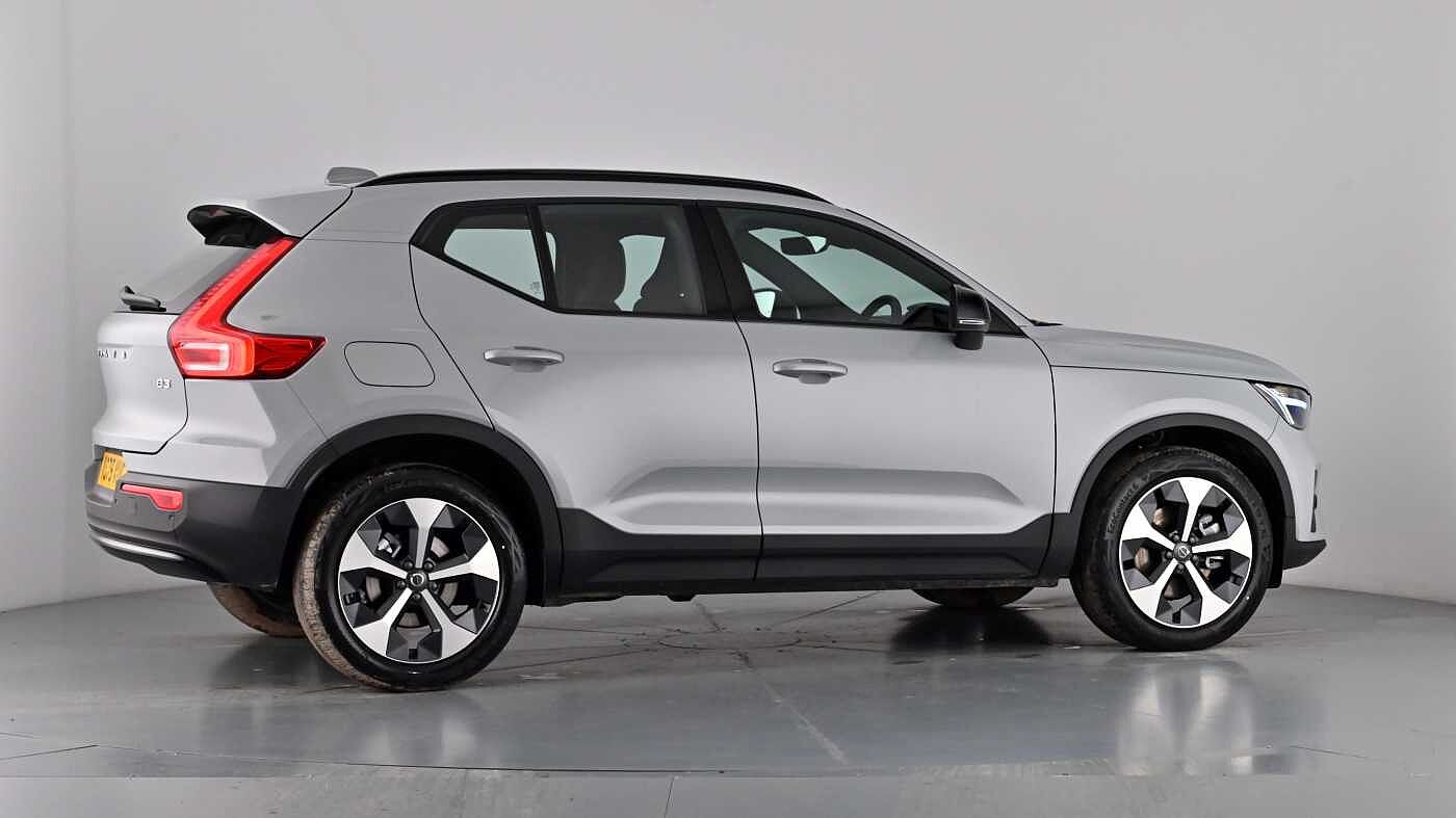 Used Volvo XC40 2025 for sale - 77151424: Photo 77