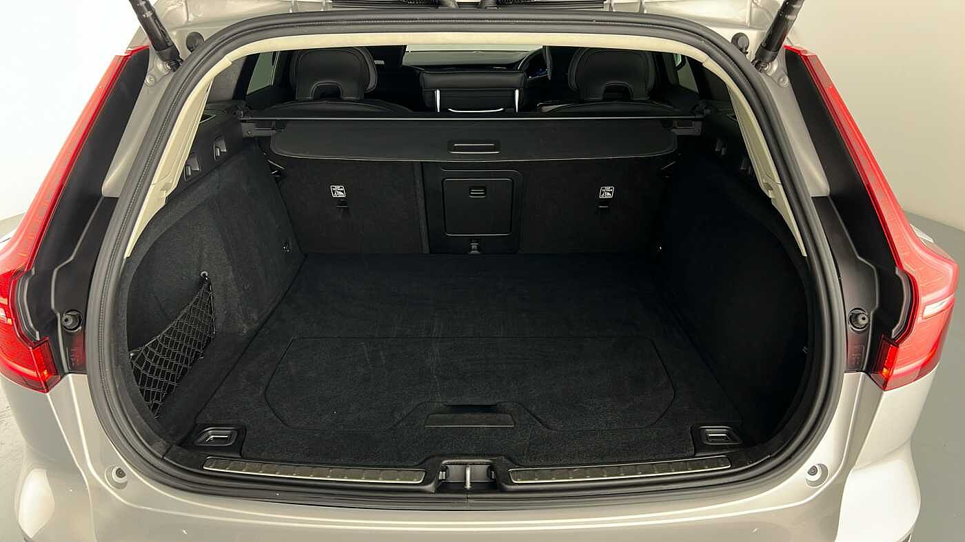 Used Volvo V60 2025 for sale - 76796385: Photo 13