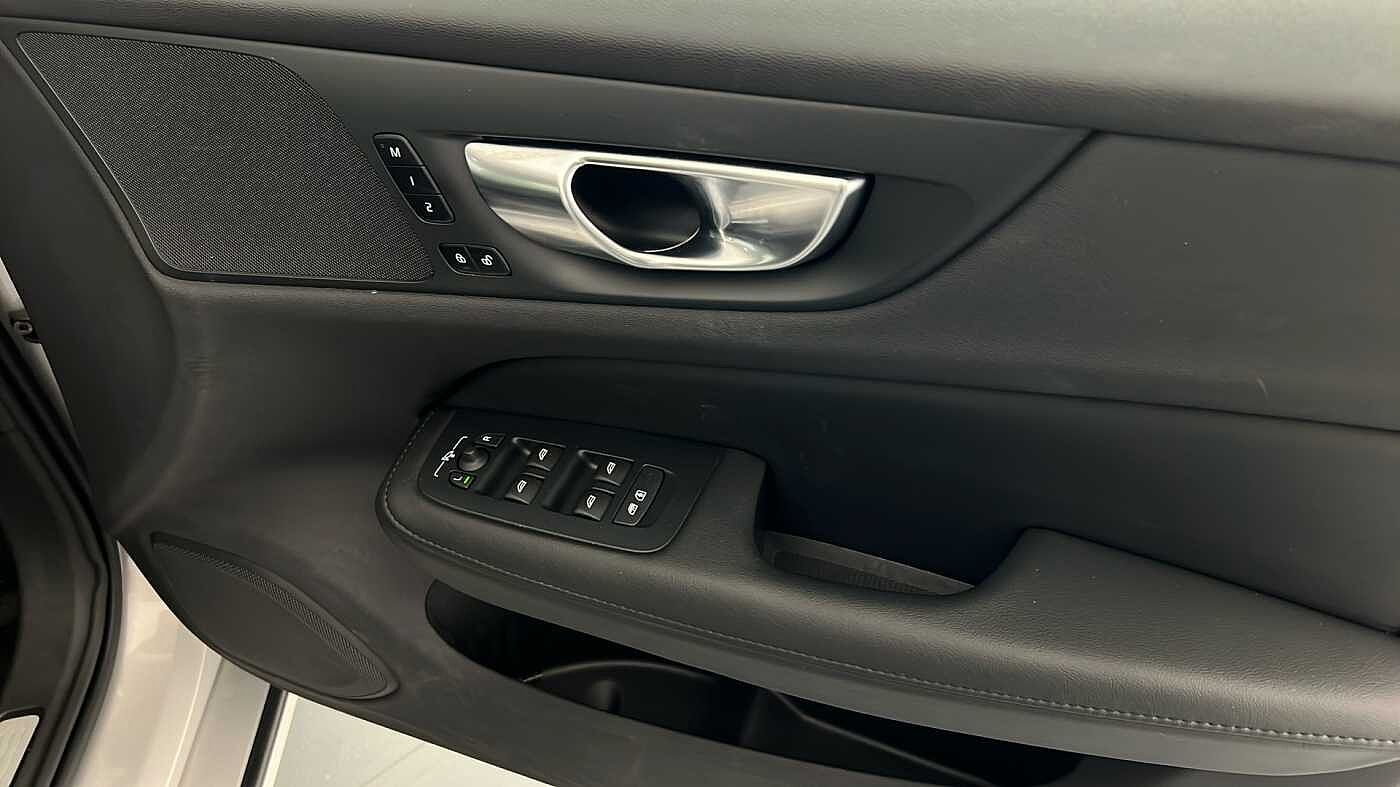 Used Volvo V60 2025 for sale - 76796385: Photo 31