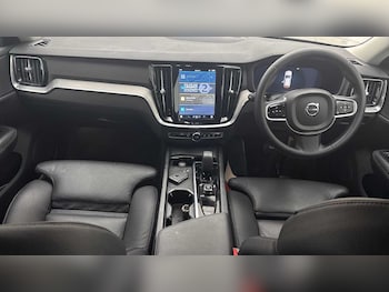 Used Volvo V60 2025 for sale - 76796385: Photo