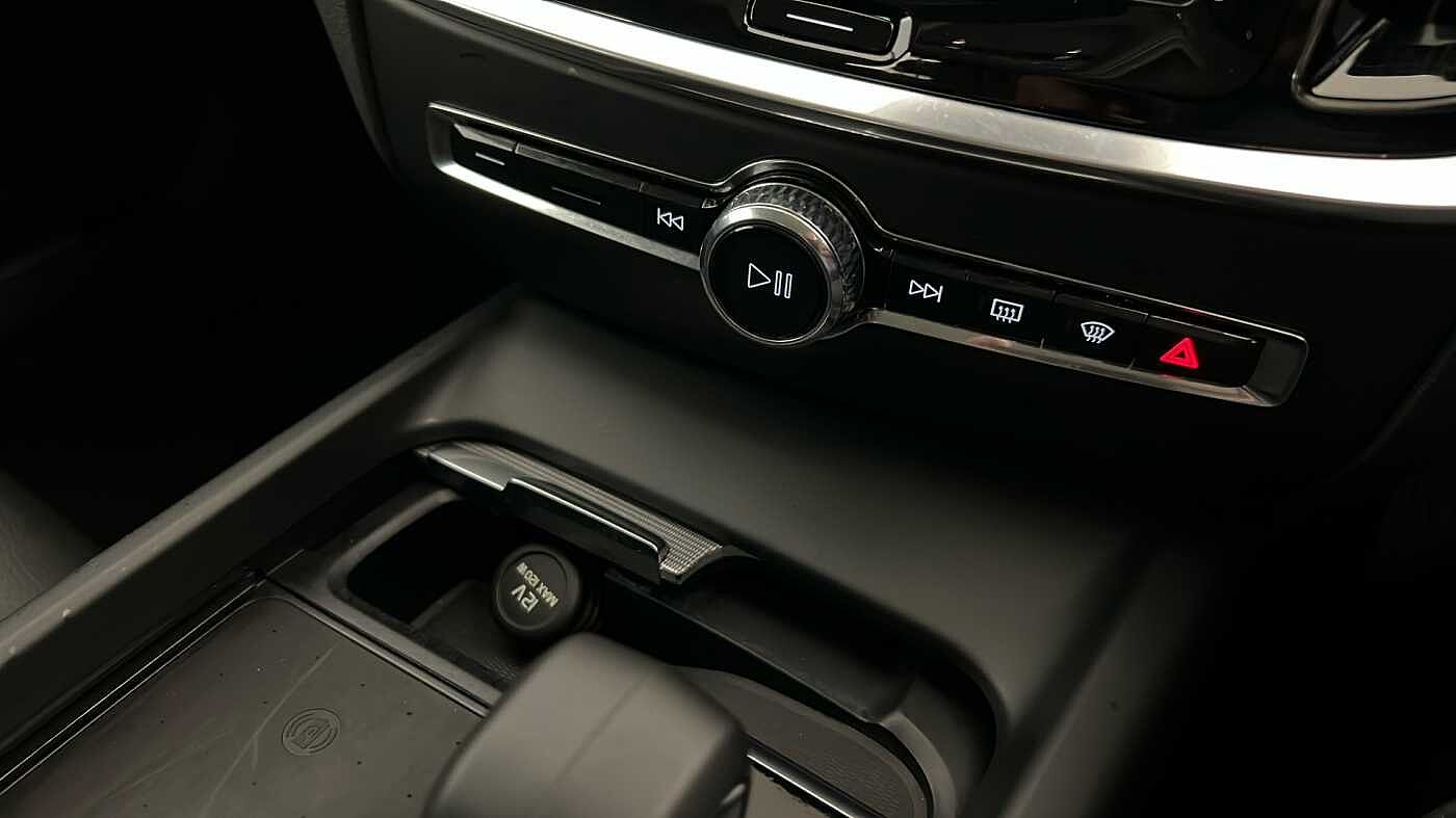 Used Volvo V60 2025 for sale - 76796385: Photo 44