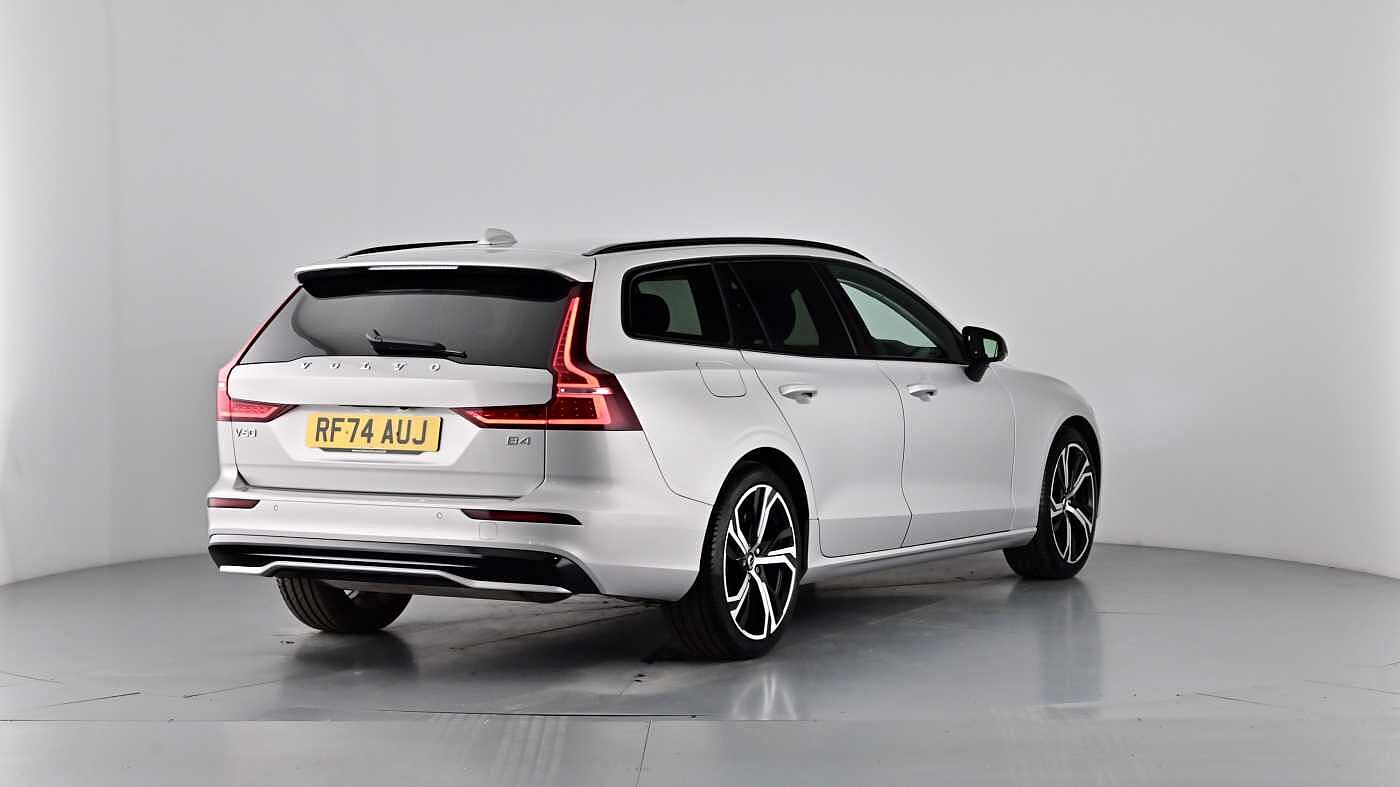 Used Volvo V60 2025 for sale - 76796385: Photo 74