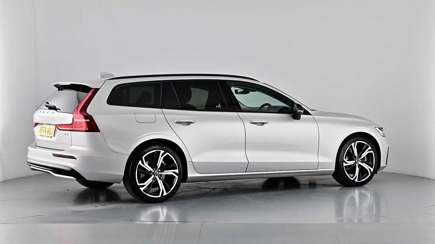 Used Volvo V60 2025 for sale - 76796385: Photo 77